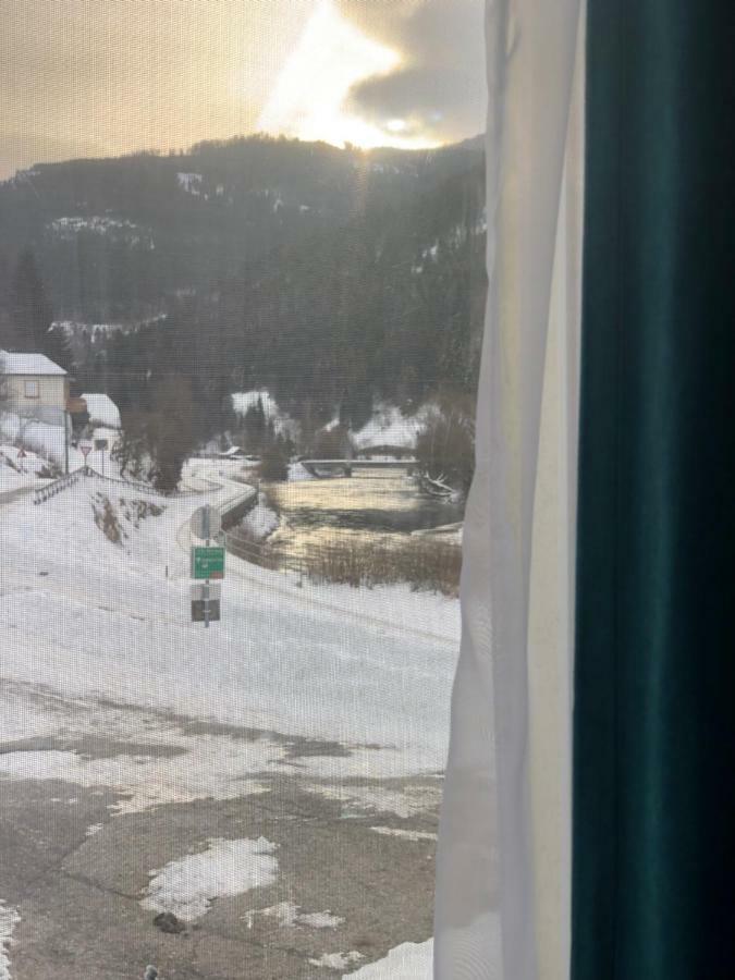 Riverside Ski Apartment Ramingstein Exterior foto